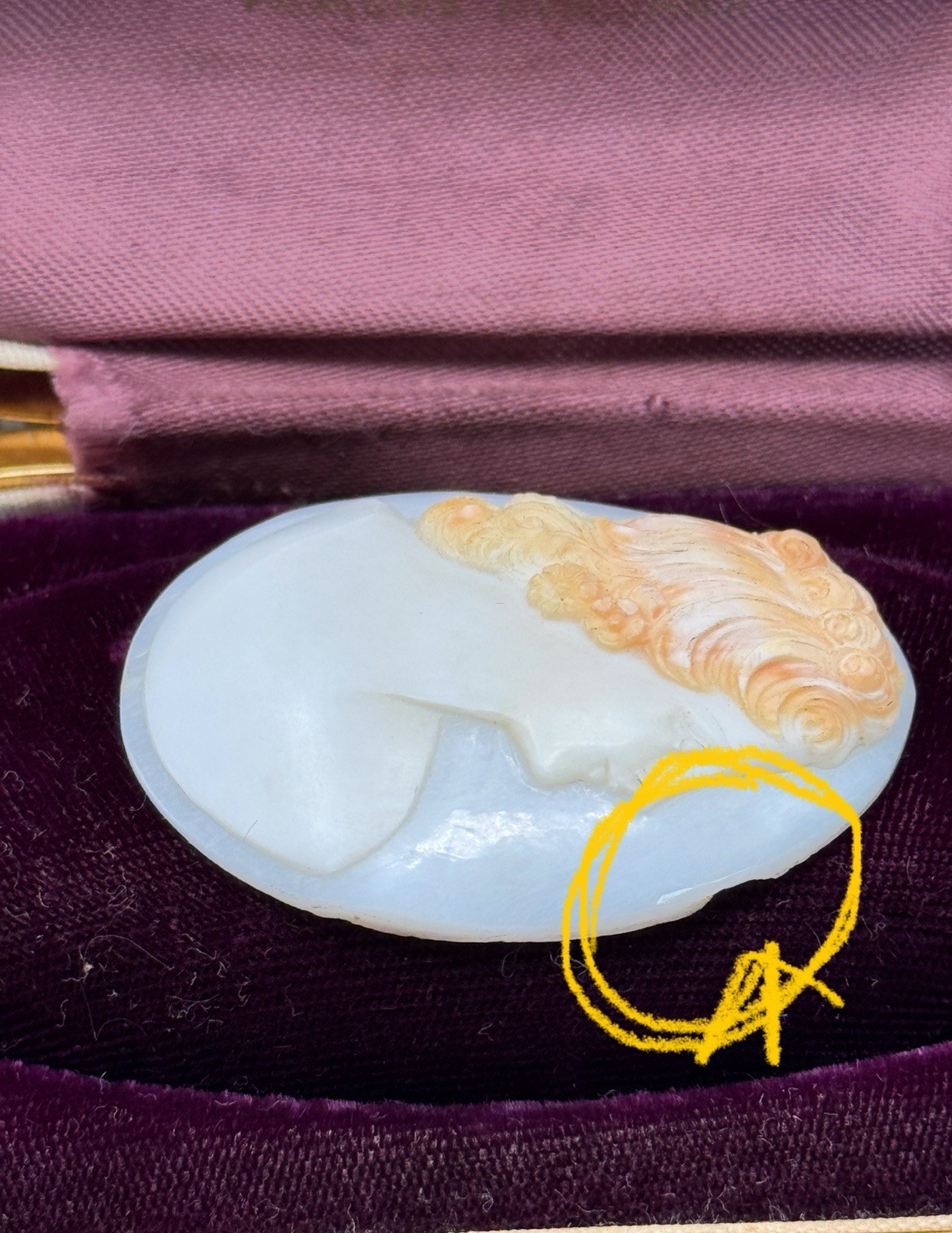 Unmounted Cameo Right Facing Two Tone Hand Carved ANTIQUE Circa 2”