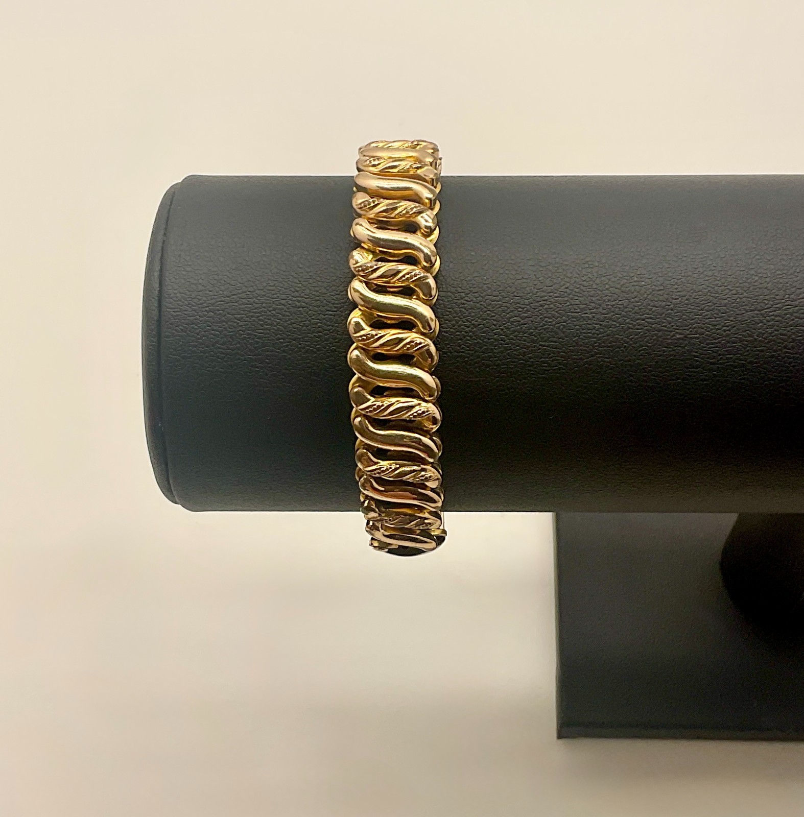 Beautiful Antique 12k Gold 1940’s The D.B.F. Co Carmen Expansion ID Bracelet