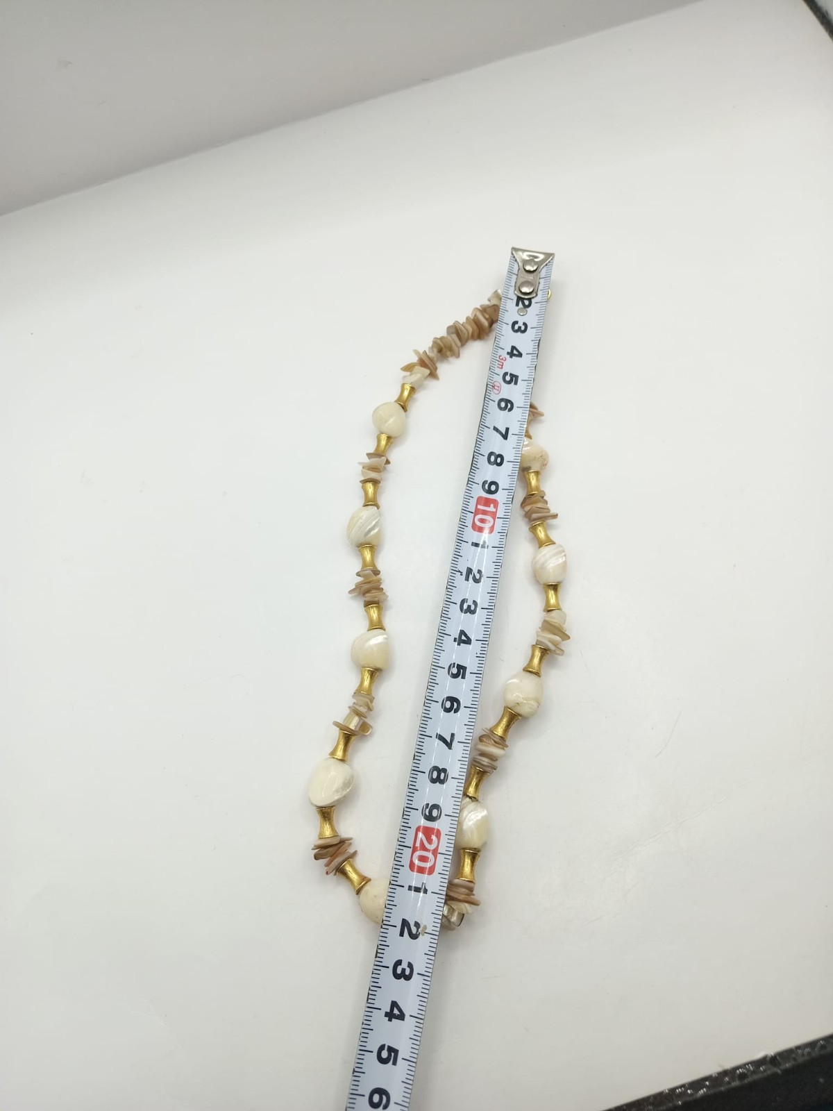 Natural Mother Pearl Shell Chunky Statement Necklace 45cm 50g Brass Accent Art