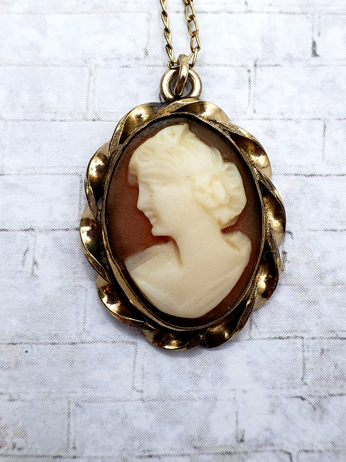 Vintage A & Z Hand Carved Cameo 12K gold plated necklace 18″