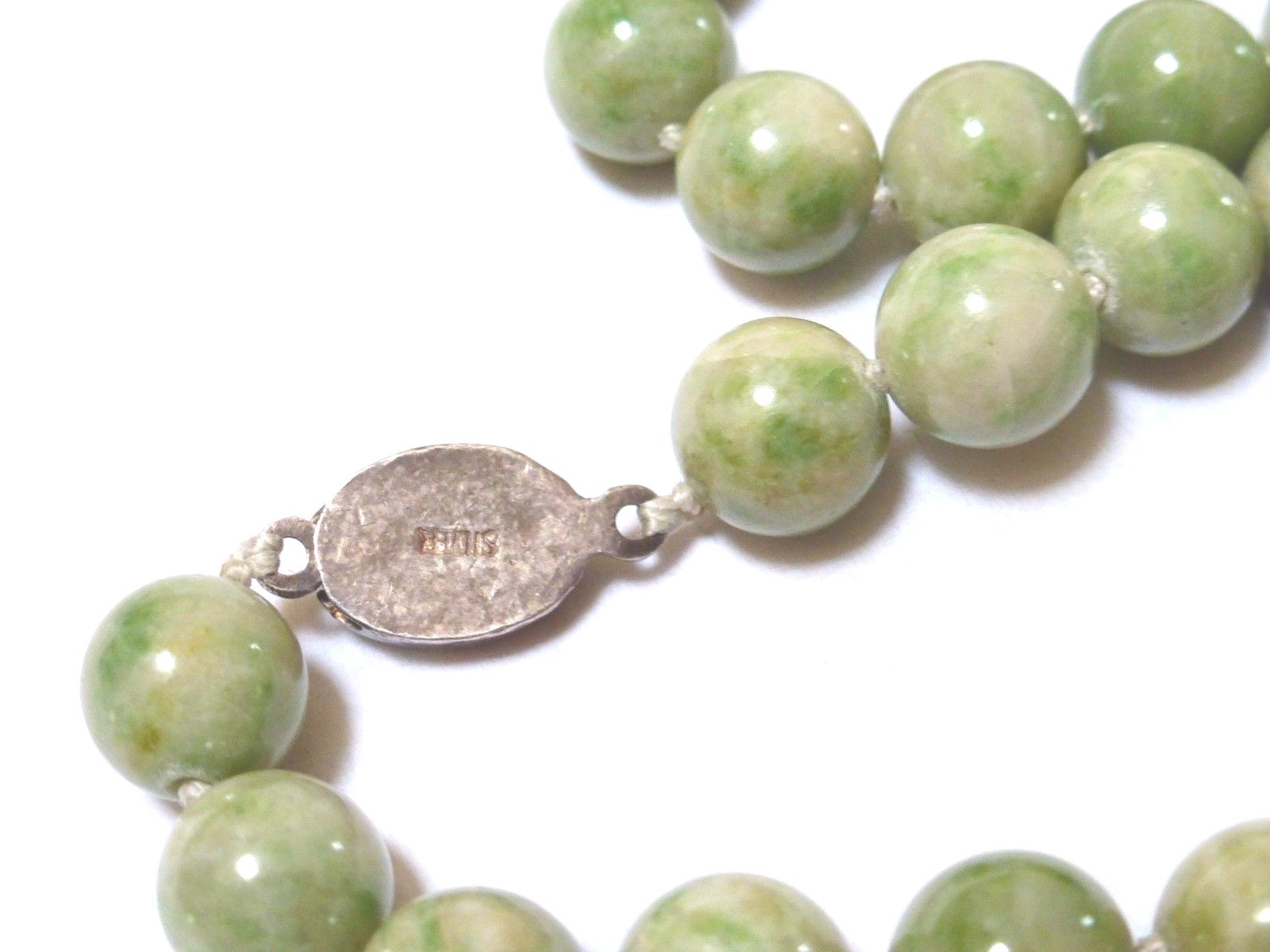 CHINESE VINTAGE Apple GREEN JADE 10mm BEAD NECKLACE, SILVER CLASP, 84 grams