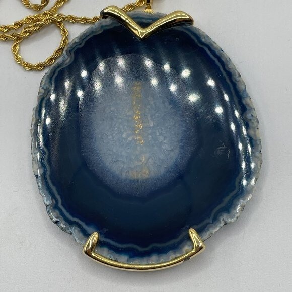 Kenneth Lane Vintage 70s Large Blue Agate Geode Slice Gold Tone Pendant Necklace