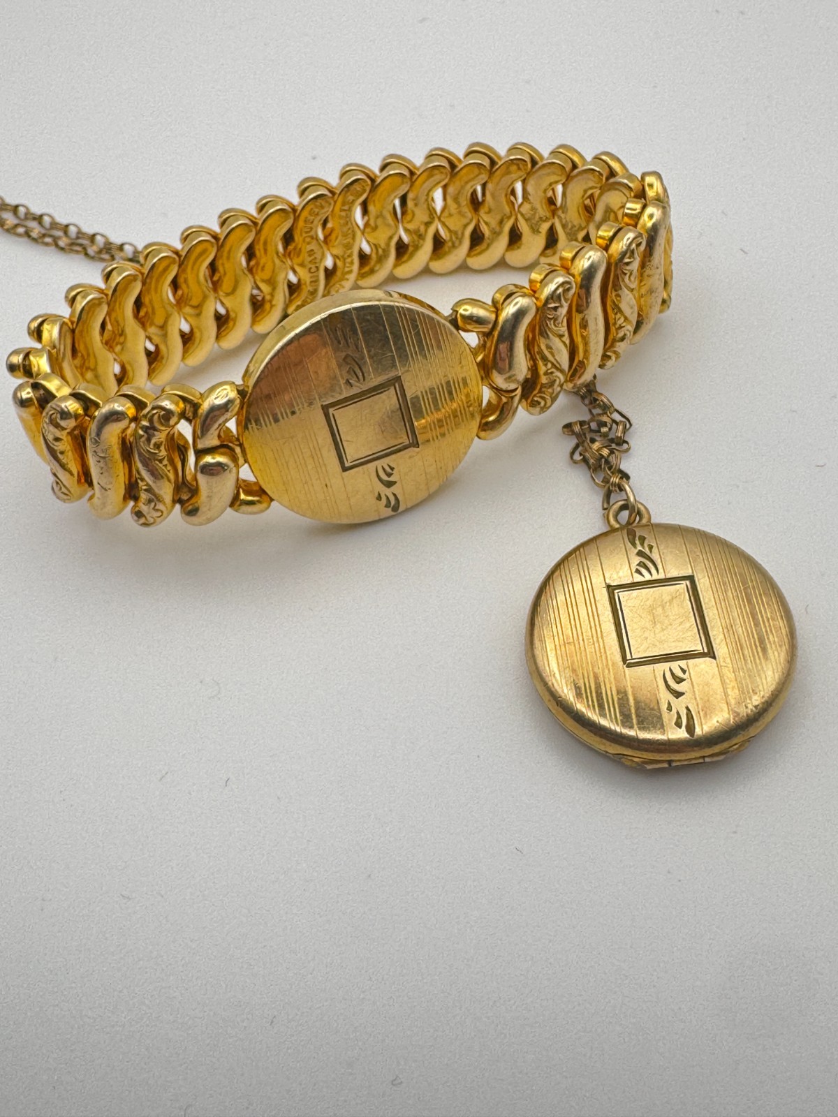 Vintage Sweetheart Bracelet Locket Set American Queen Expansion WWII SMALL BABY