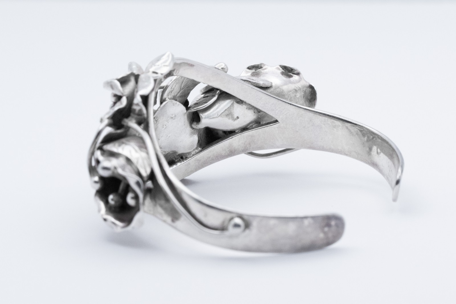 Sterling Silver 925 Floral Bangle Cuff Bracelet Flower Leaf 51.95g Hobé Maybe