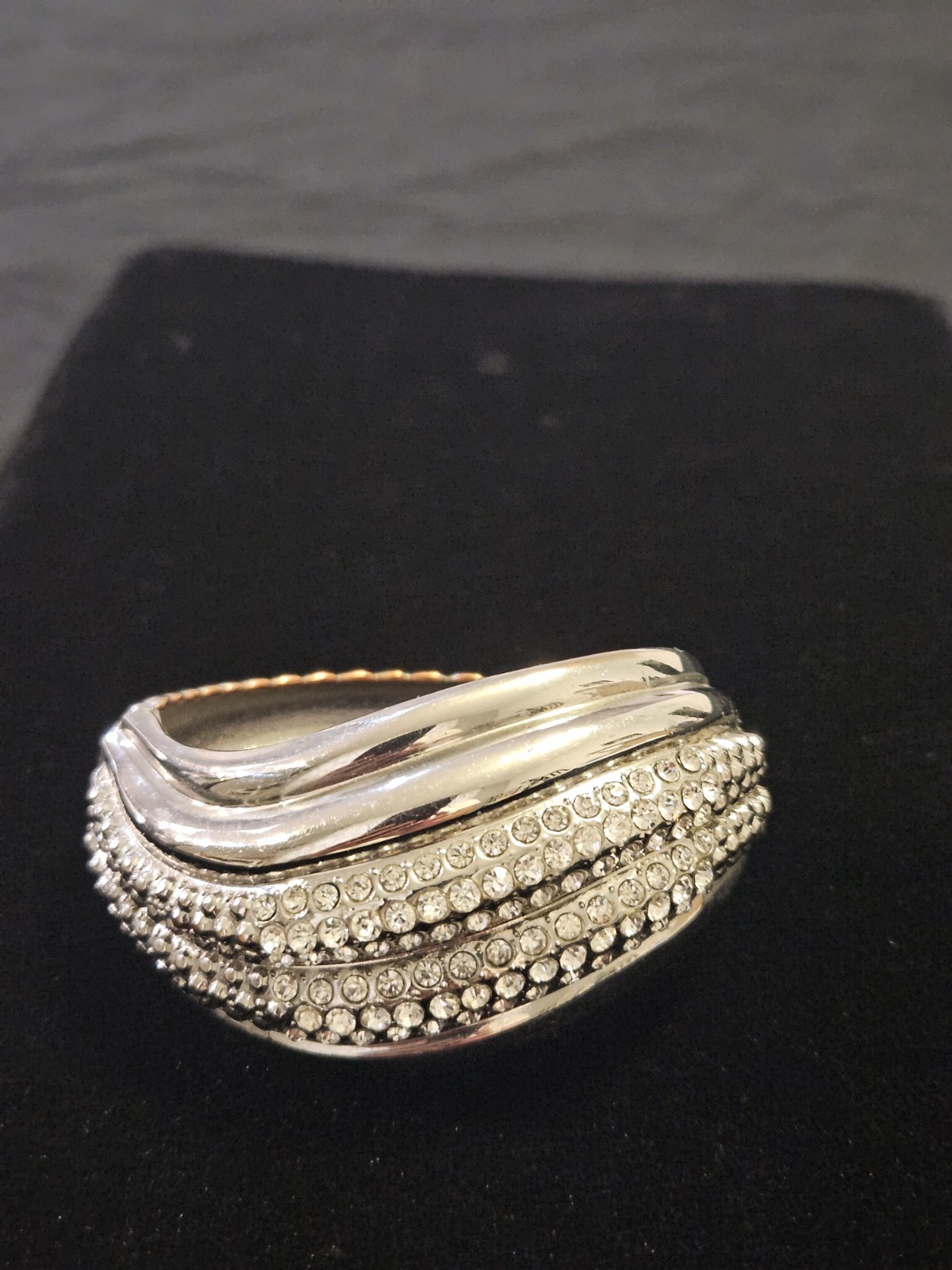 VTG Hinge Cuff Bracelet Silver Tone Sculptural Wave Design Rhinestone Rows Chunk
