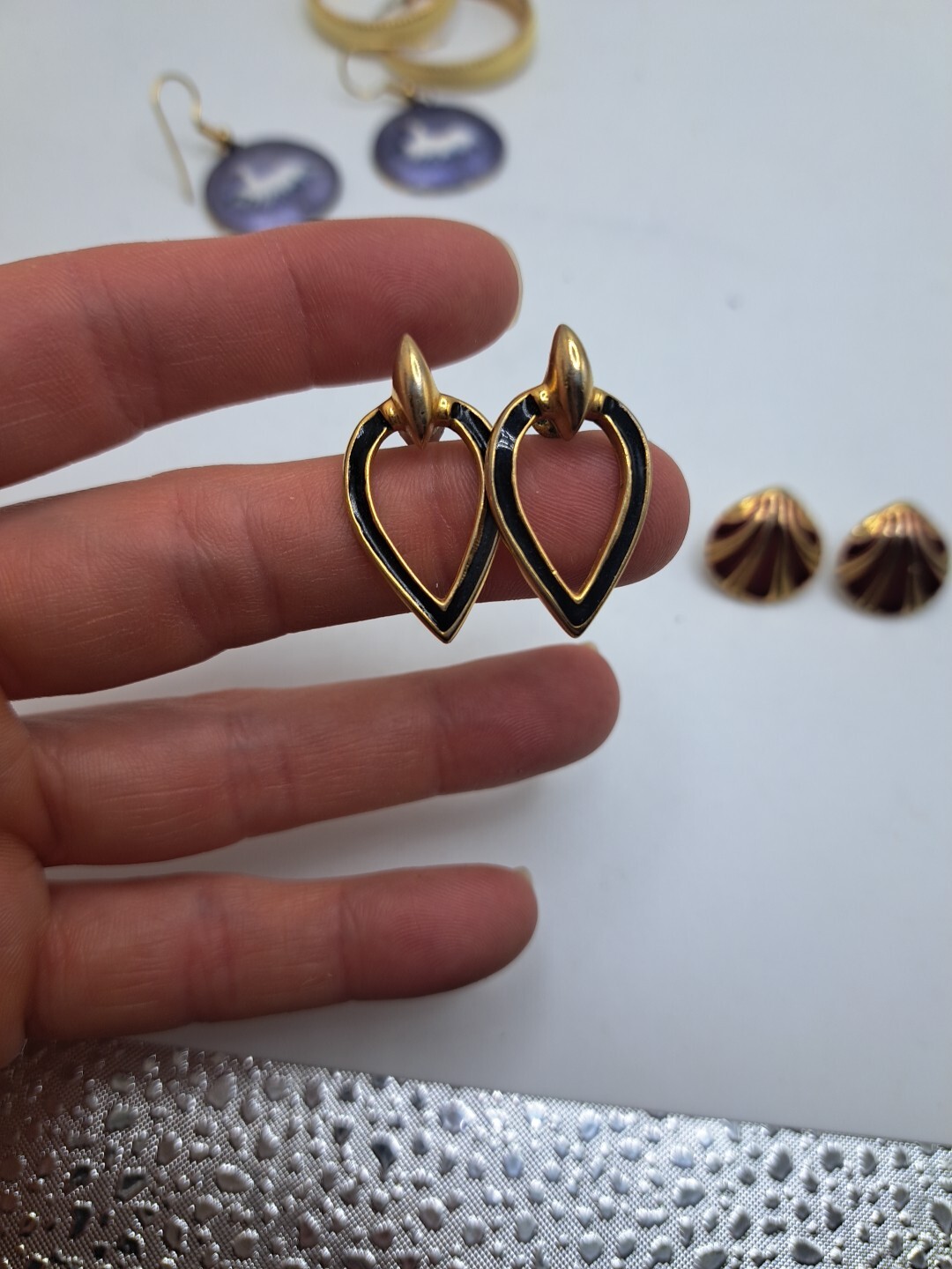 Lot (5) Metal And Enamel Earrings Studded Dangle Flowers Shell Egret Heron