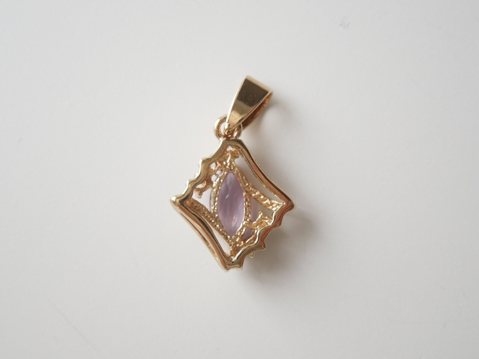 Pendant Small Mini Fashion Glass Stones Purple Transparent 0.06oz/1×0 5/8in