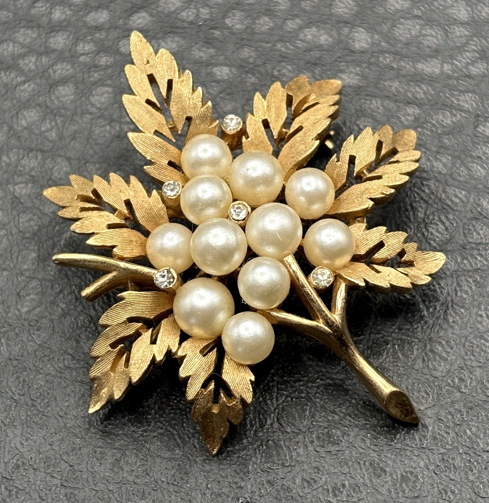 Vintage Crown Trifari Gold Tone Faux Pearl Cluster Rhinestone Leaf Brooch Pin