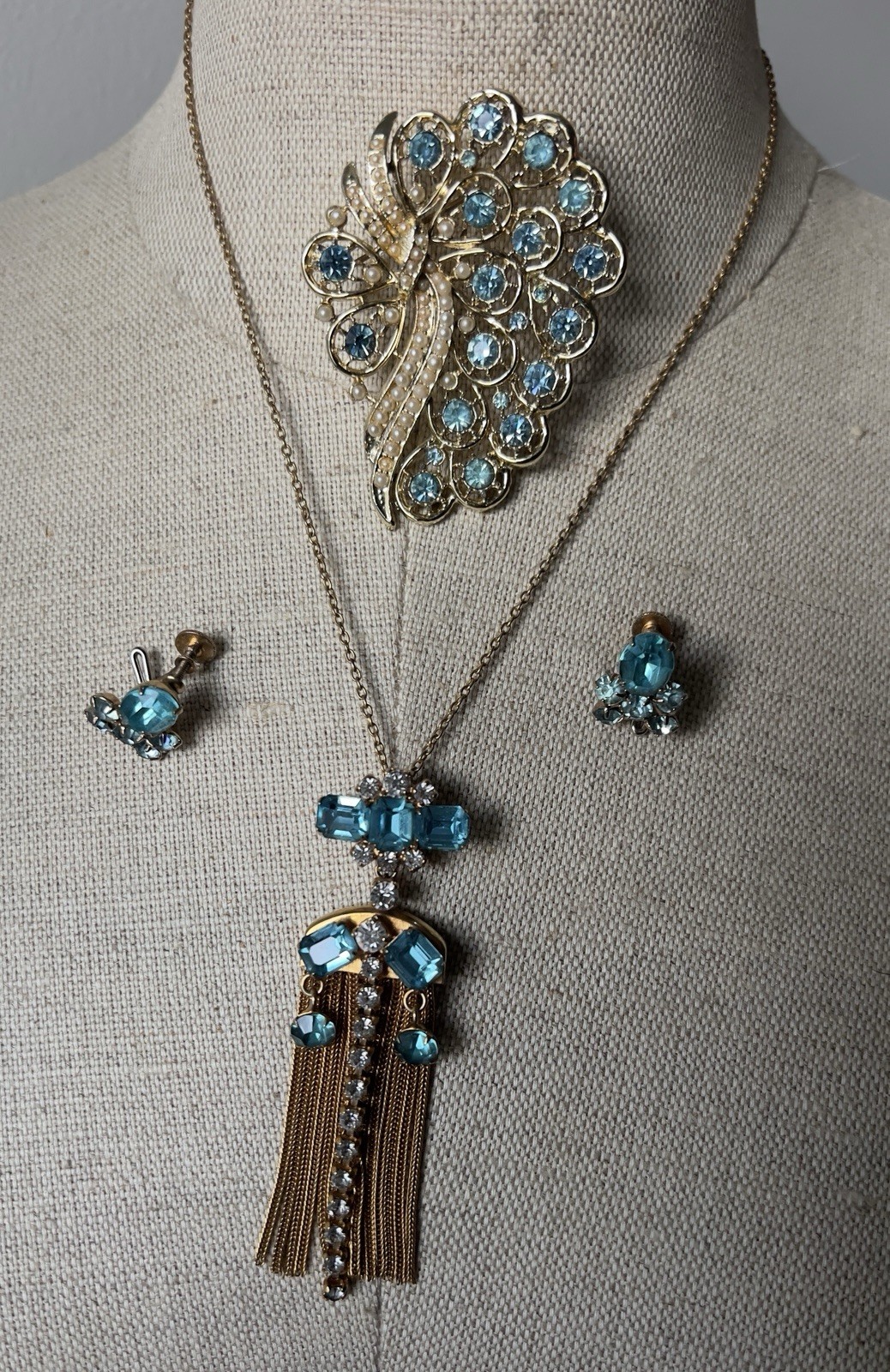 Vintage Aqua Rhinestone & Faux Pearl Jewelry Set – 3 Pieces – Gold Tone
