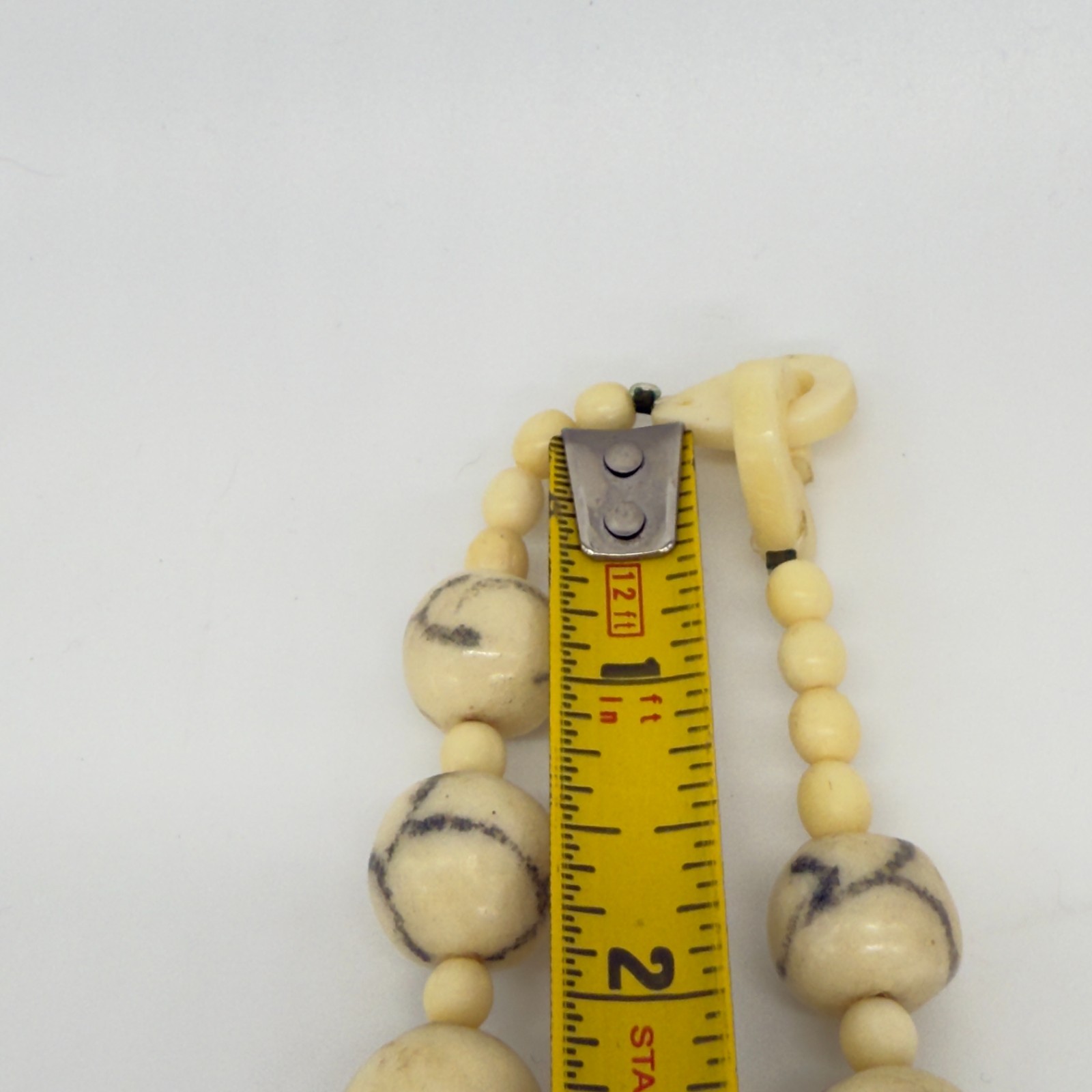 Vintage Chunky Necklace Off White and Pink Irridescent Beads