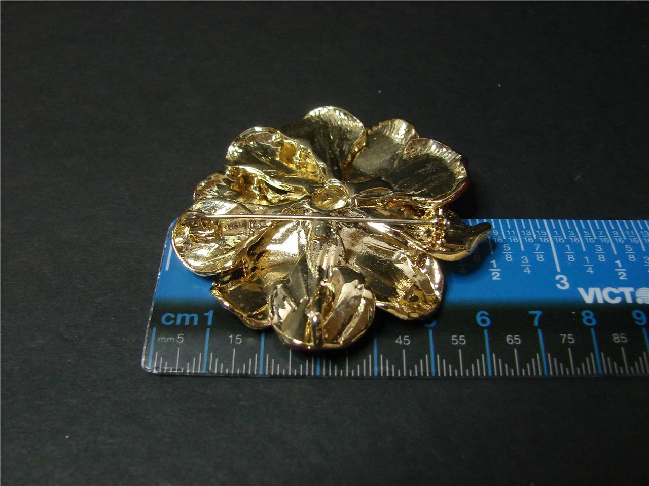 Vintage Maroon & Gold Enamel Textured Finish Flower W Rhinestone Center Pin Boo
