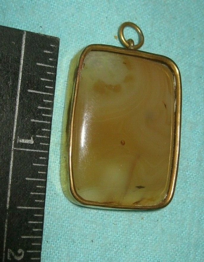 Amber Pendant Suspended Fossil Jellyfish Dandelion Gold Rim 15g 1 1/2″ x 1 1/8″