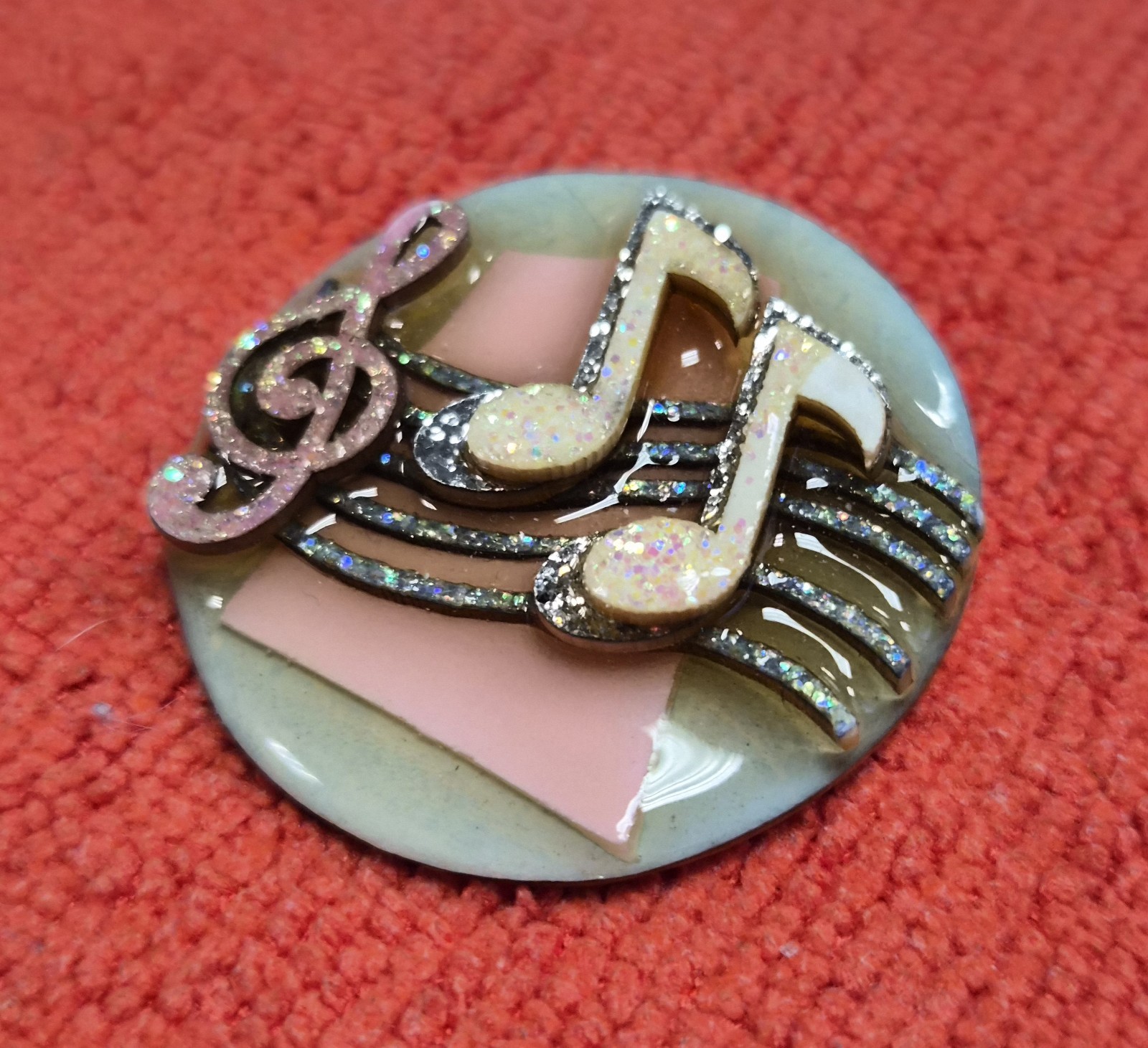 Vintage Music Pins by Lucinda USA Pink Glitter Clef & Eighth Notes Pin / Brooch