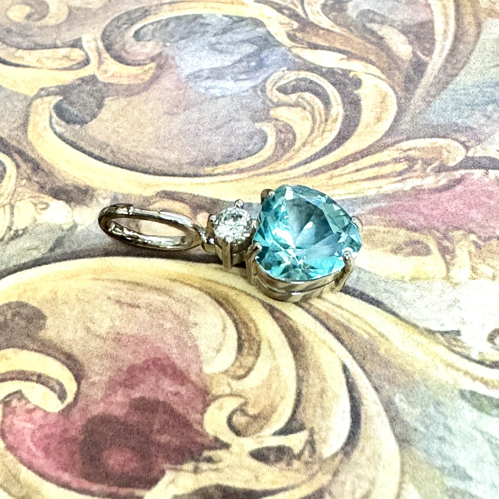 Vintage 585 14K White Gold Blue Topaz Pendant – Eastern European Design -#1223