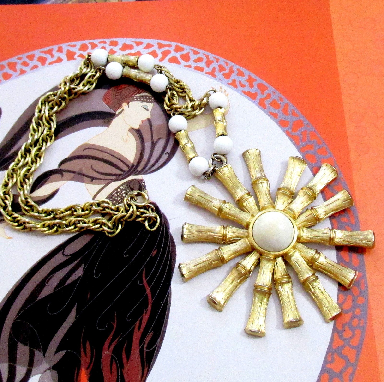VTG RUNWAY NAPIER BOOK PC GP BAMBOO SUNBURST PENDANT NECKLACE WHITE BEAD FUJIO