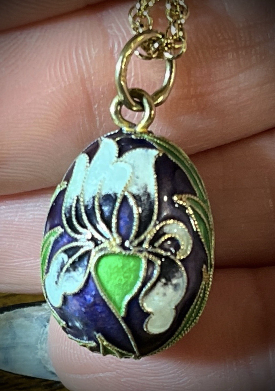 Vintage white purple green cloisonné egg pendant Necklace s925 sterling silver