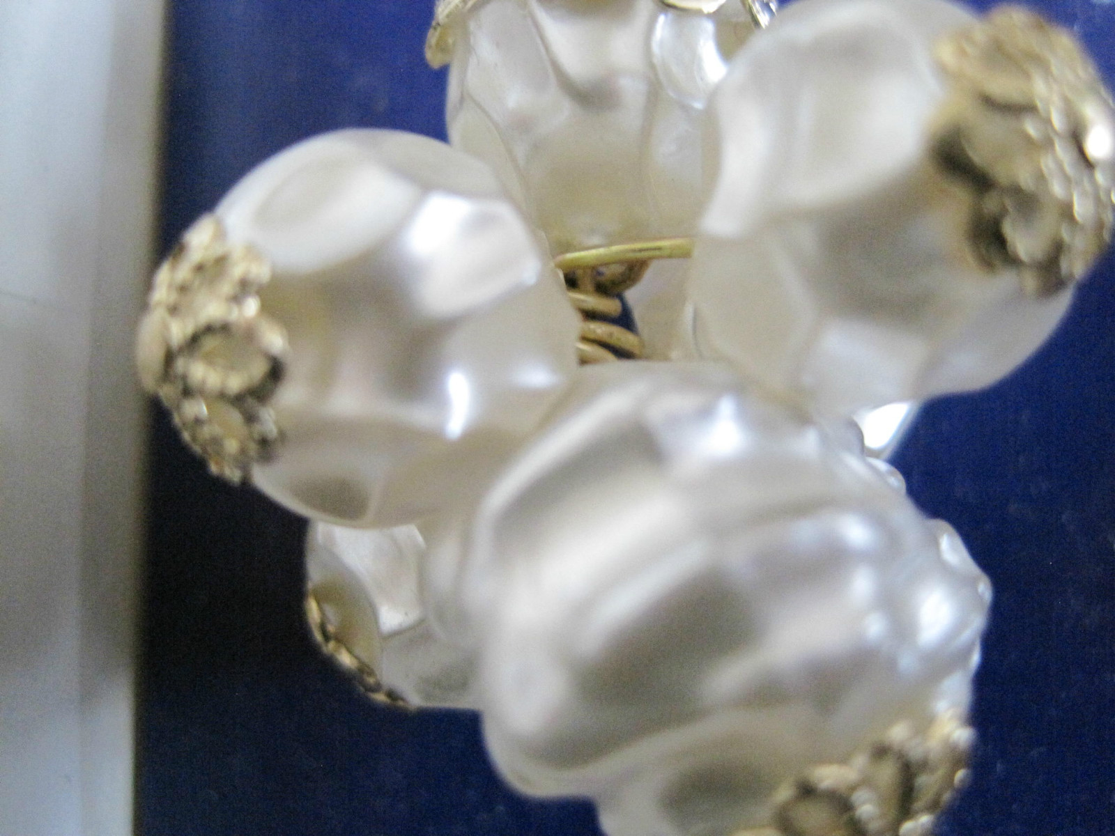Vintage Extra Large Faux Bumpy Pearl Dangling Earrings Clip Japan 2.5″ Popcorn