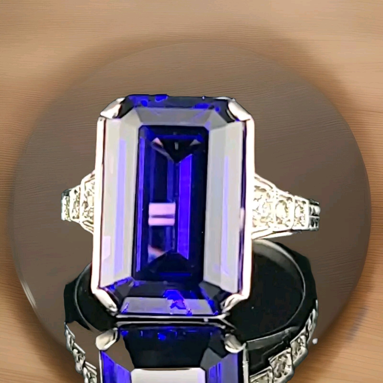 Vintage 14k White Gold Engagement Ring 8.02CT. Tanzanite Rectangular Cut
