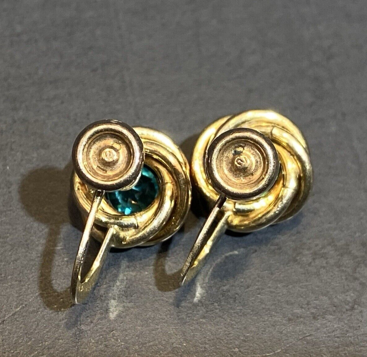 VTG AMCO Gold Filled 1-20 Sterling Silver Knot Earrings Green Glass Screw Back