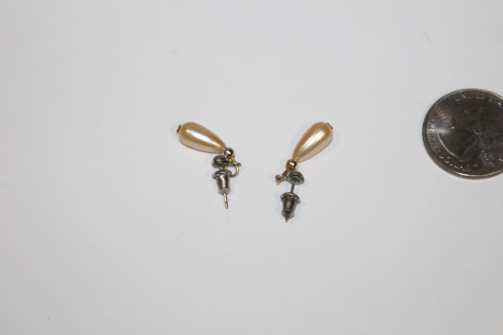 Vintage MCM Gold Tone Teardrop Faux Beige Pearl Costume Post Tension Earring Set
