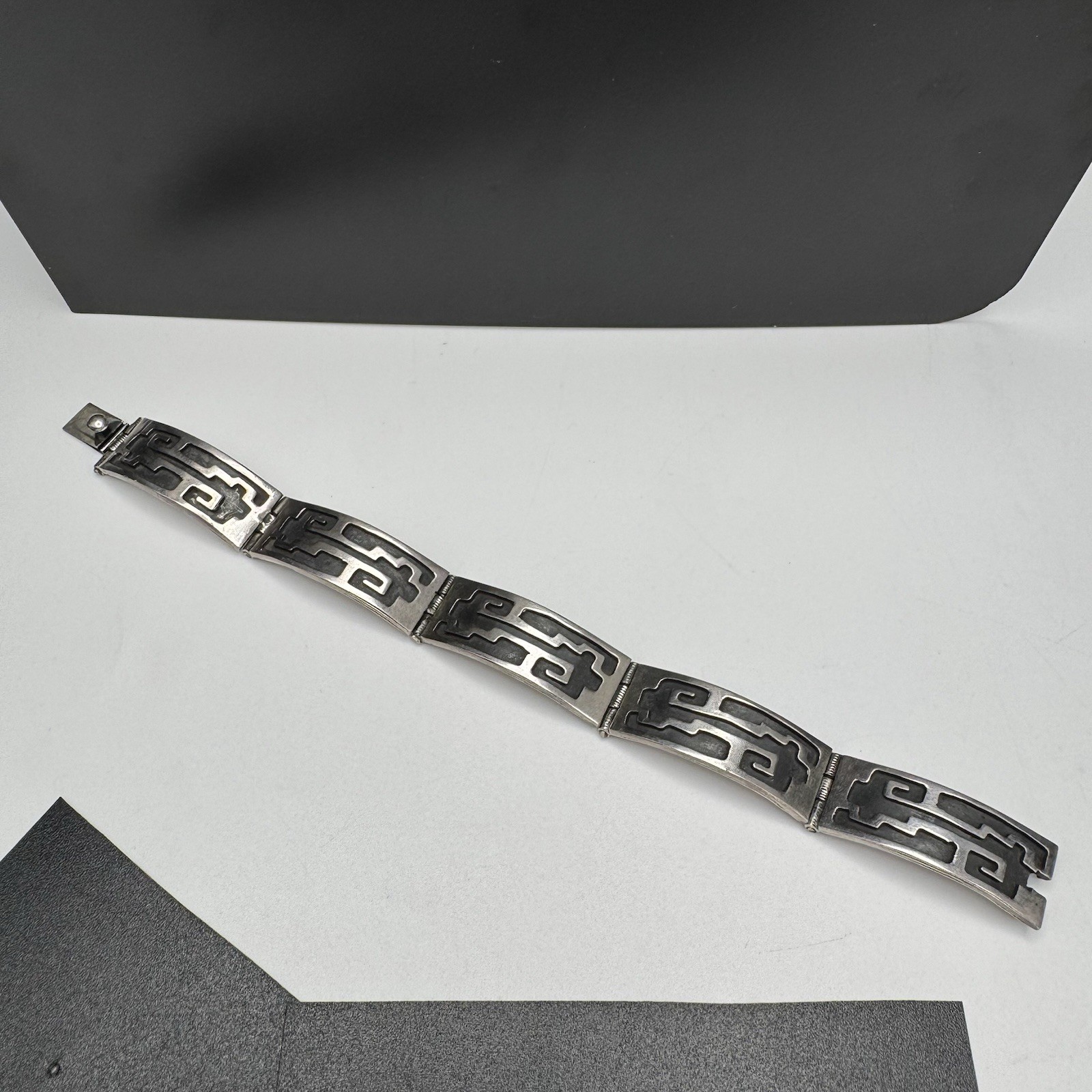 Vtg Mexican Sterling Silver Panel Bracelet Geometric Design IF-09 MEX925 32.9g