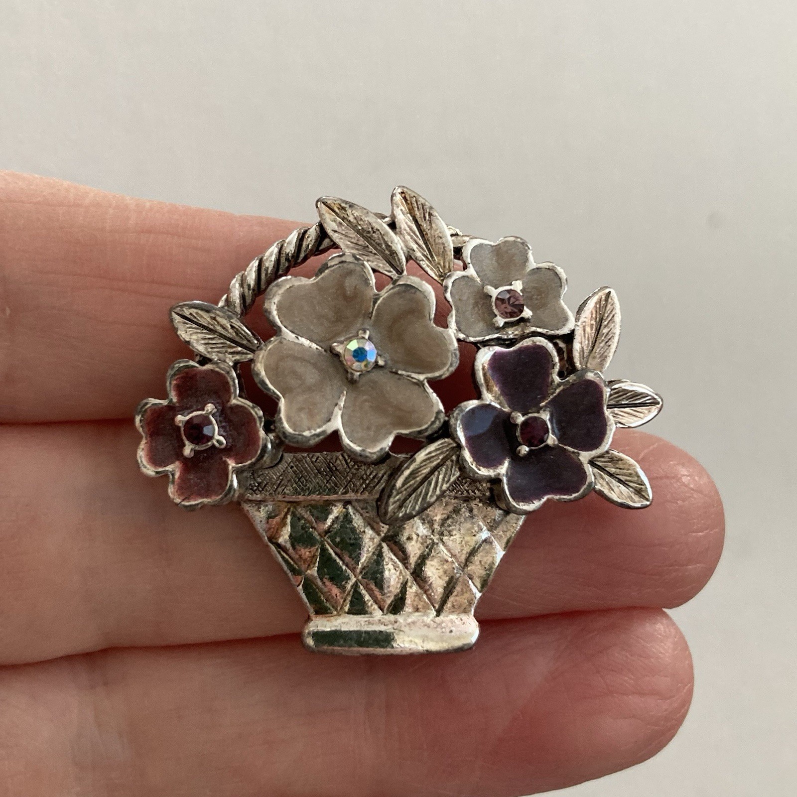 VTG Flower Basket & Wheelbarrow Brooch Lot of 2 Liz Claiborne Birds & Blooms