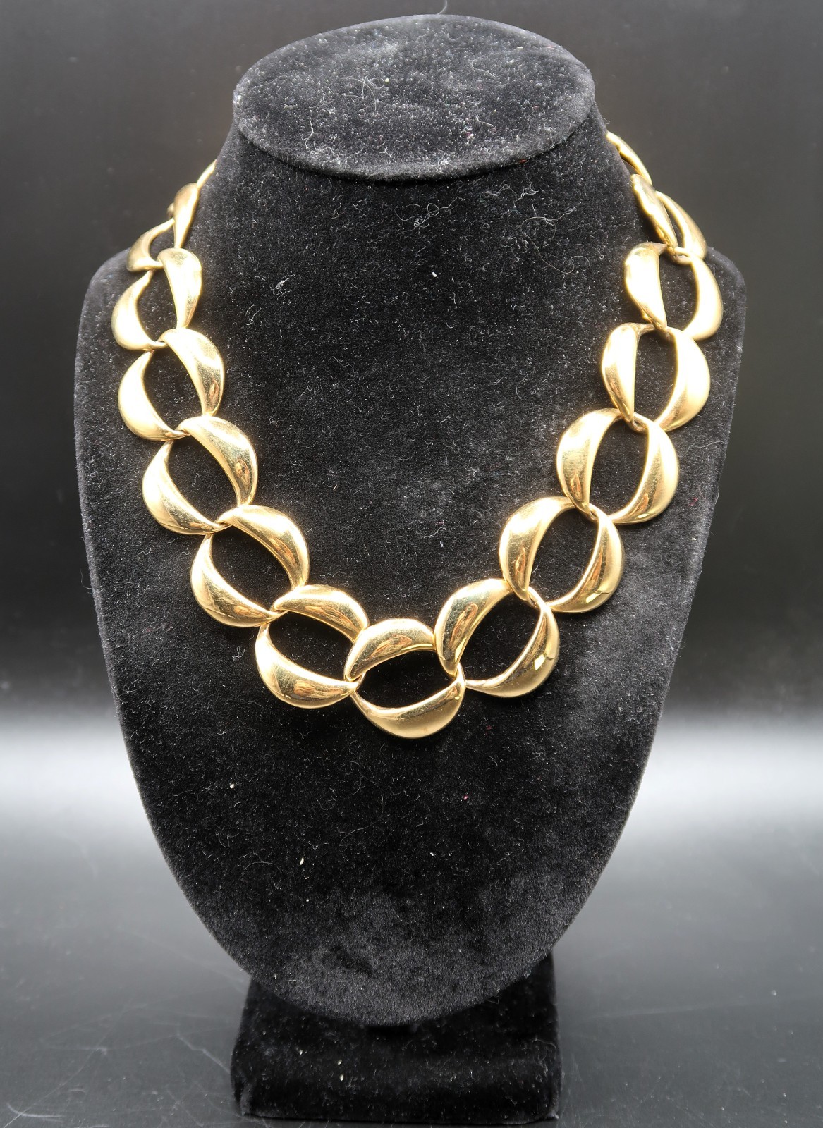 Vintage Napier Chunky Gold Tone Wide Articulated Link Necklace Jewelry