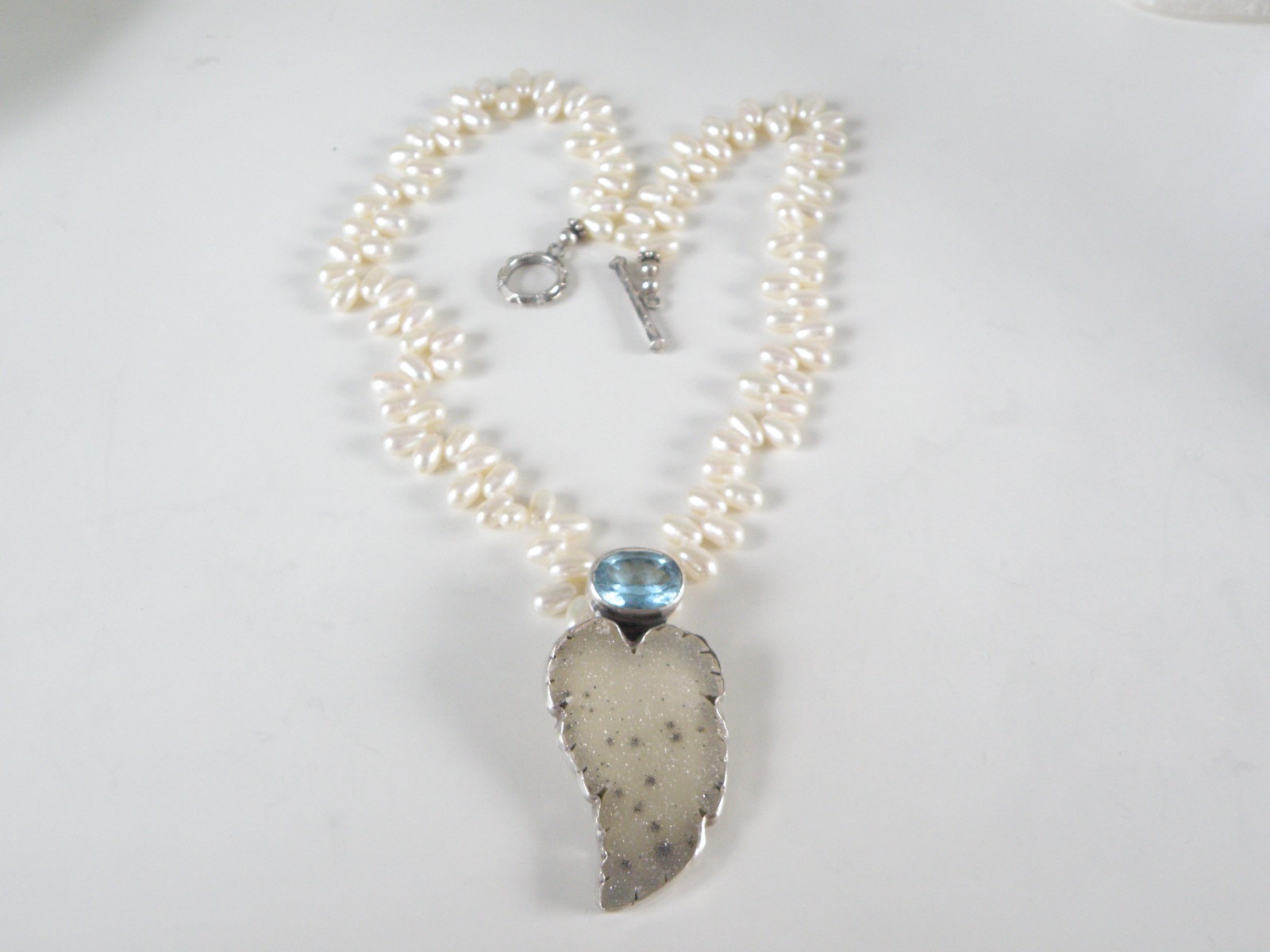 Amy Kahn Russell Sterling Silver 925 Blue Topaz Large Pearl Necklace 17″