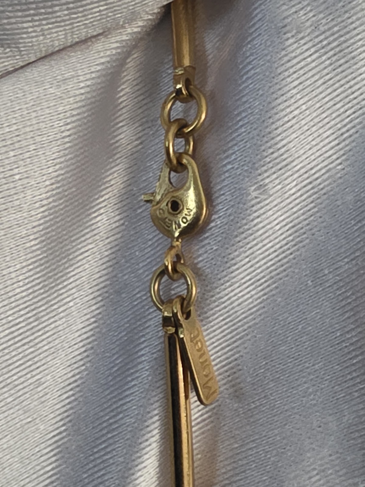 Vtg Monet Goldtone Articulated Pendant Necklace 26 In 1960’s