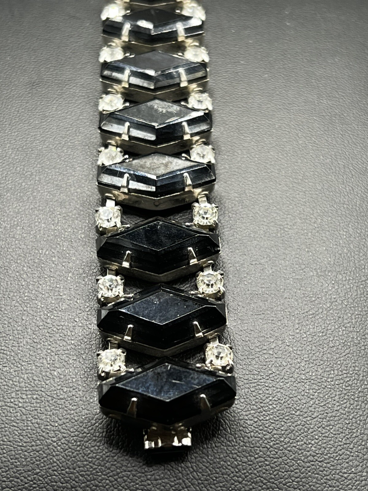 Vintage Black Rhinestone Lozenge Diamond Ice Bracelet 7.25″ Silver Tone