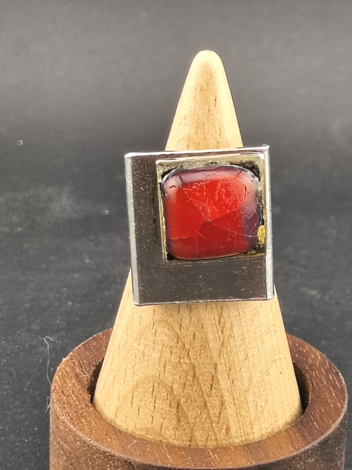 Vintage Modernist 925 Sterling Silver Red Dichroic Art Glass Ring Size 6.5 11g