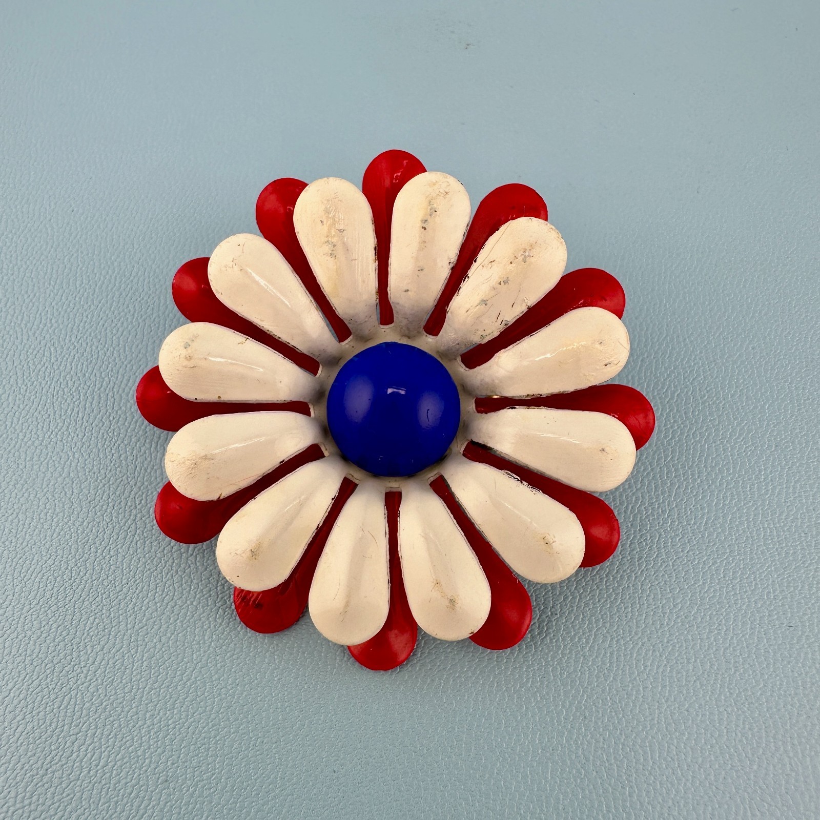 Vintage Enamel Flower Brooch Earrings Set Red White Blue Daisy Mod Retro 60s