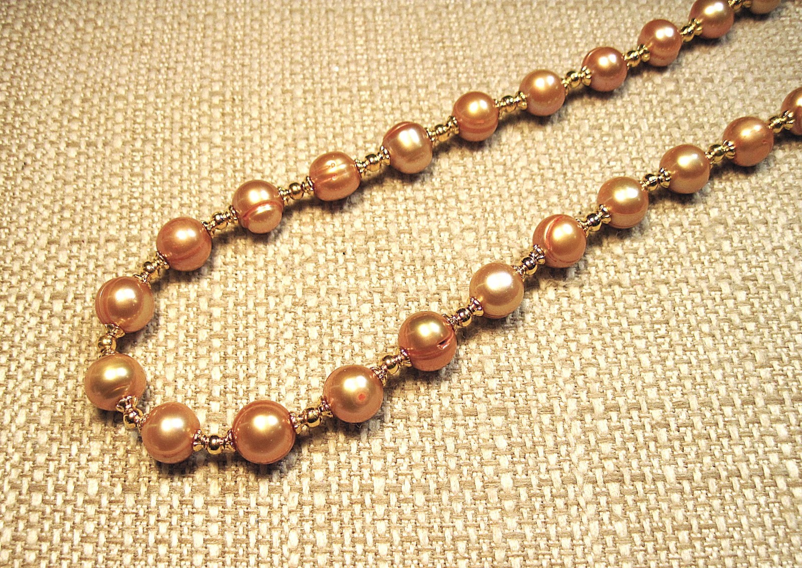 Beautiful 17″ 18k Gold over Brass Peach Pearl Necklace Lot# B15