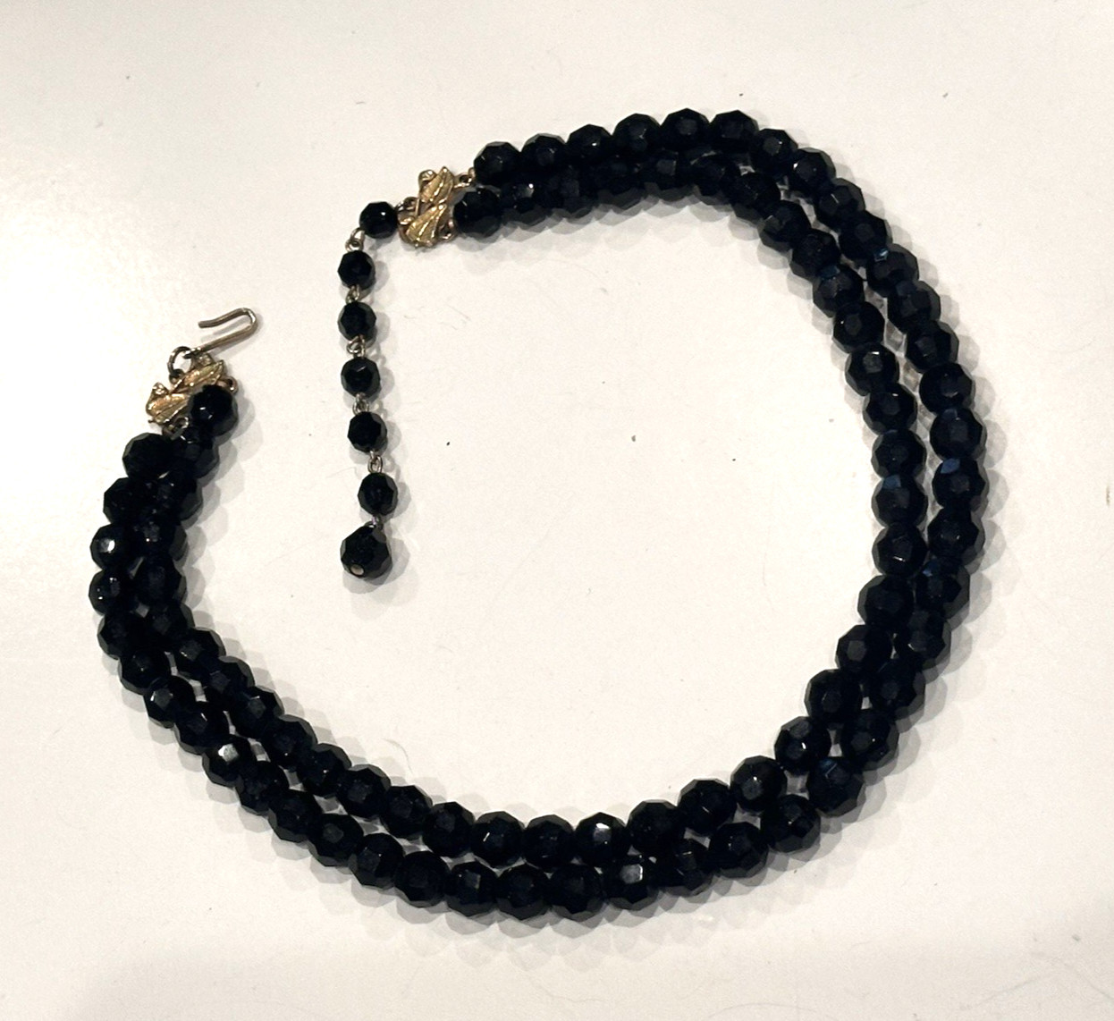 WEST GERMAN JAPAN WHITE BLACK GLASS LUCITE BEAD NECKLACE CLIP ON EARRING SET LOT