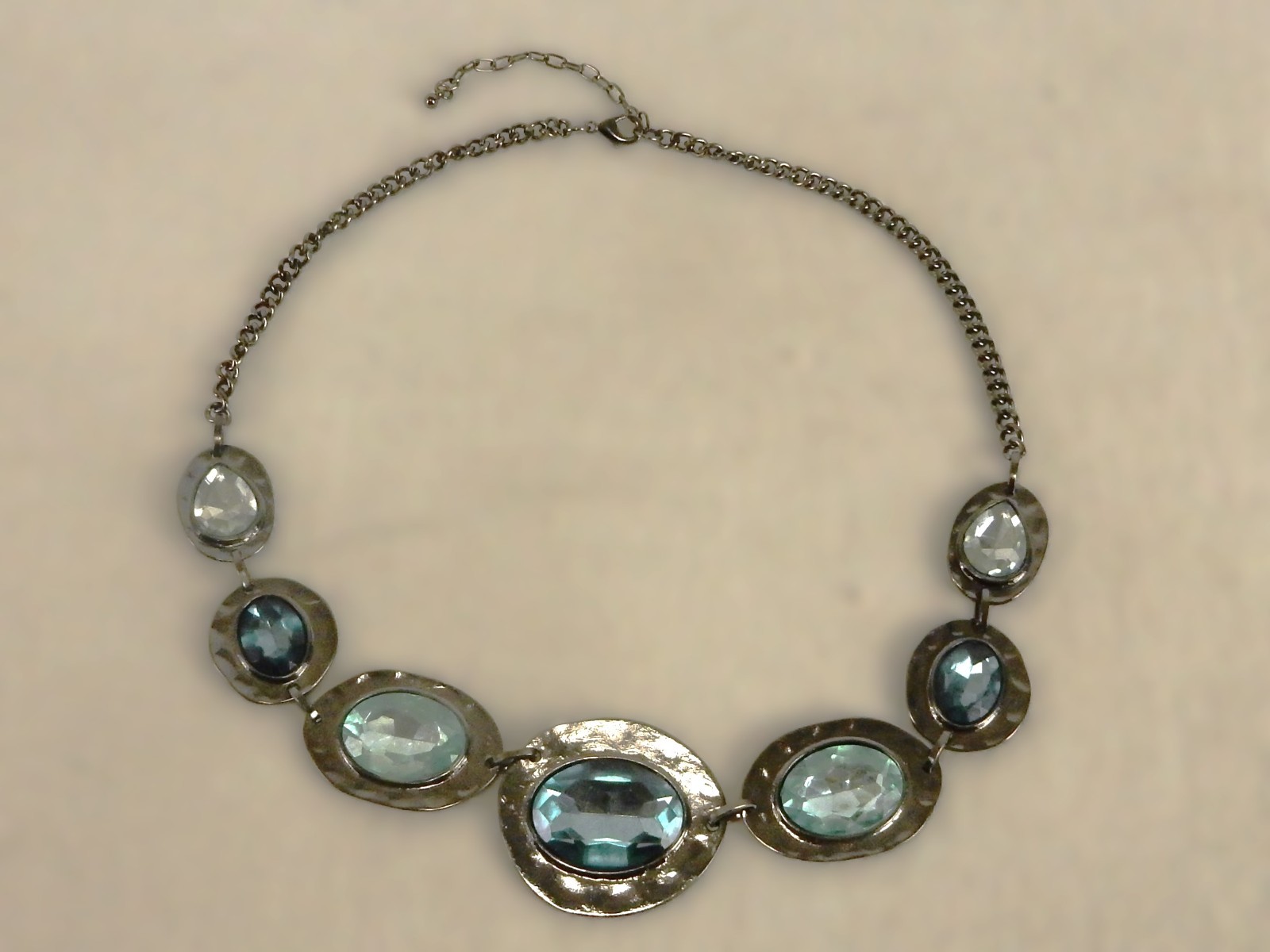 23″ Vintage Silver Tone, Faceted Aquamarine Segmented Fashion Necklace JWL-860