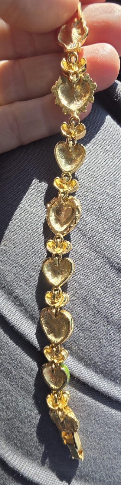 Vtg “Joan Rivers” Hearts Flowers faux pearl Bracelet Enamel Heart Charm Signed