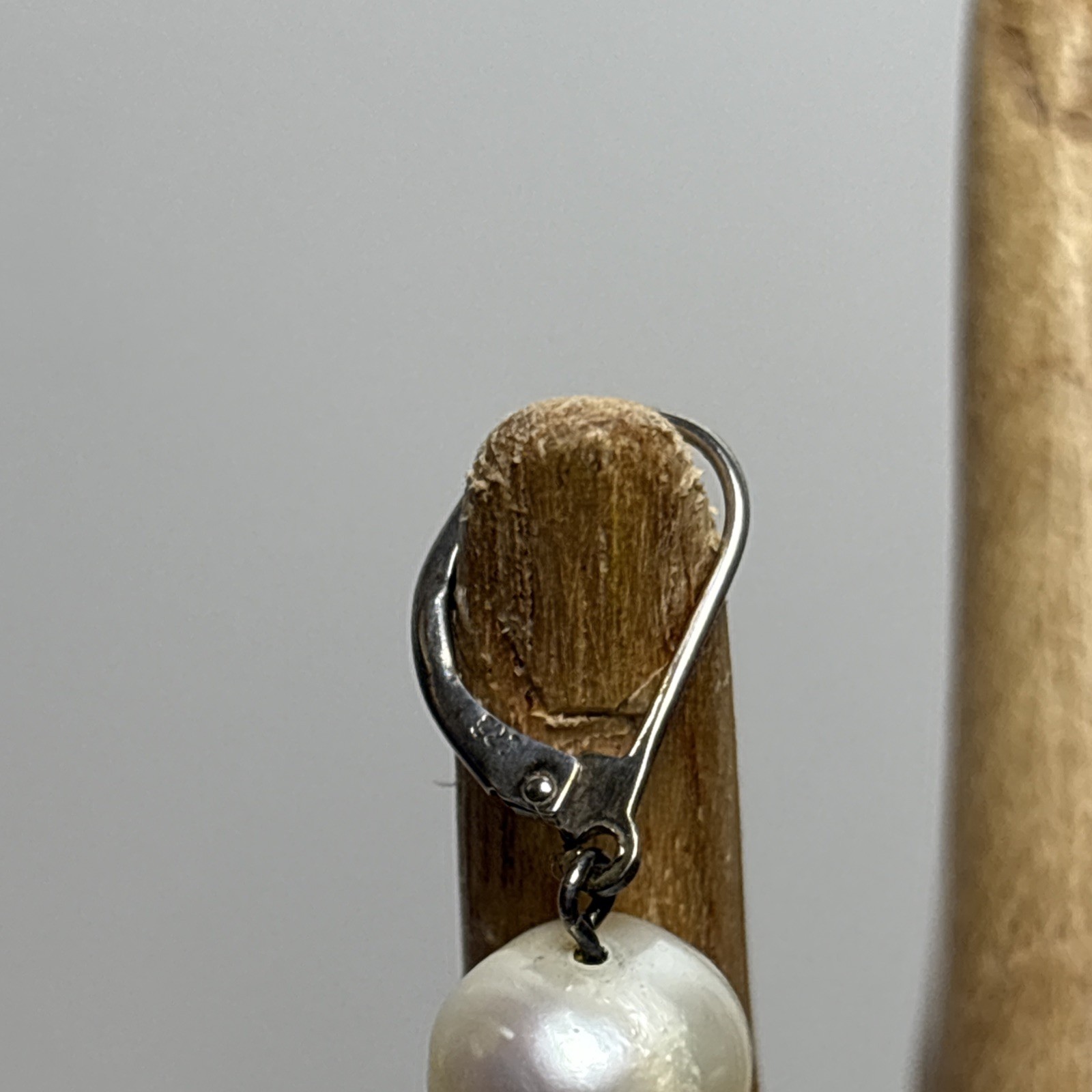 Vintage 925 Sterling Silver Freshwater Pearl Leverback Dangle Earrings