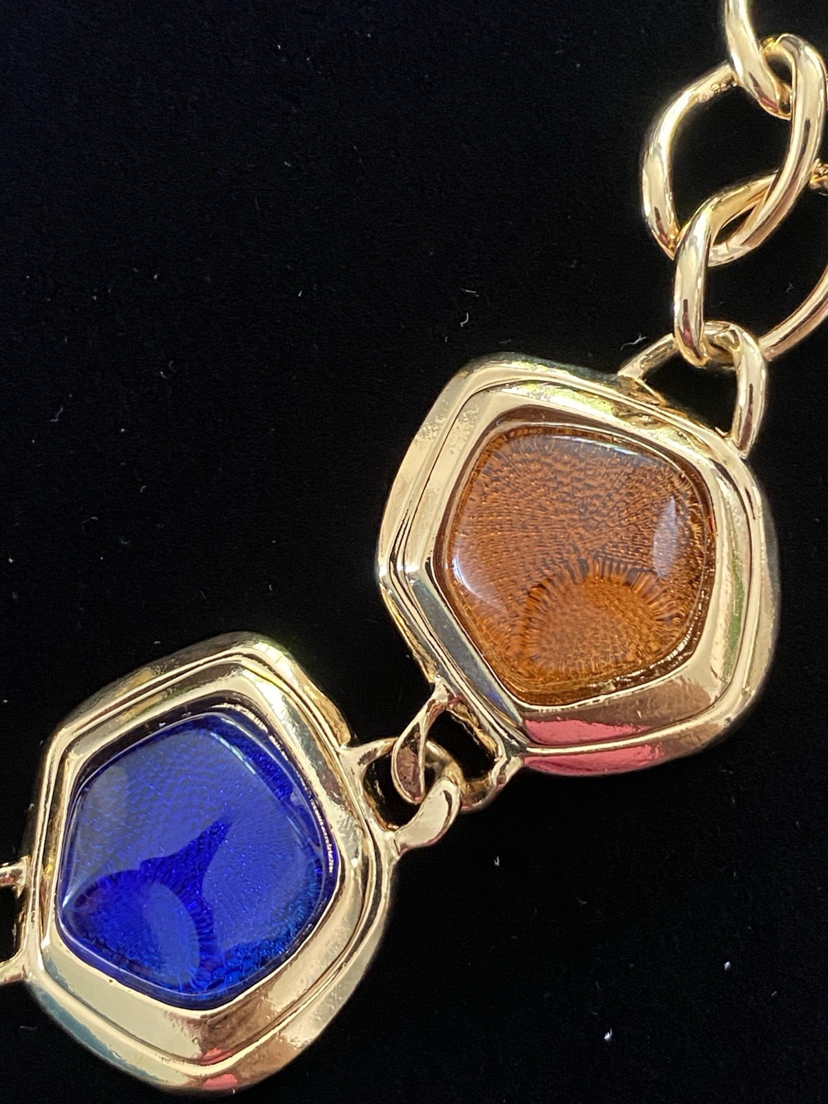 VTG Kenneth Jay Lane For Avon Caprianti Collection Jewel Tones Lucite Bracelet