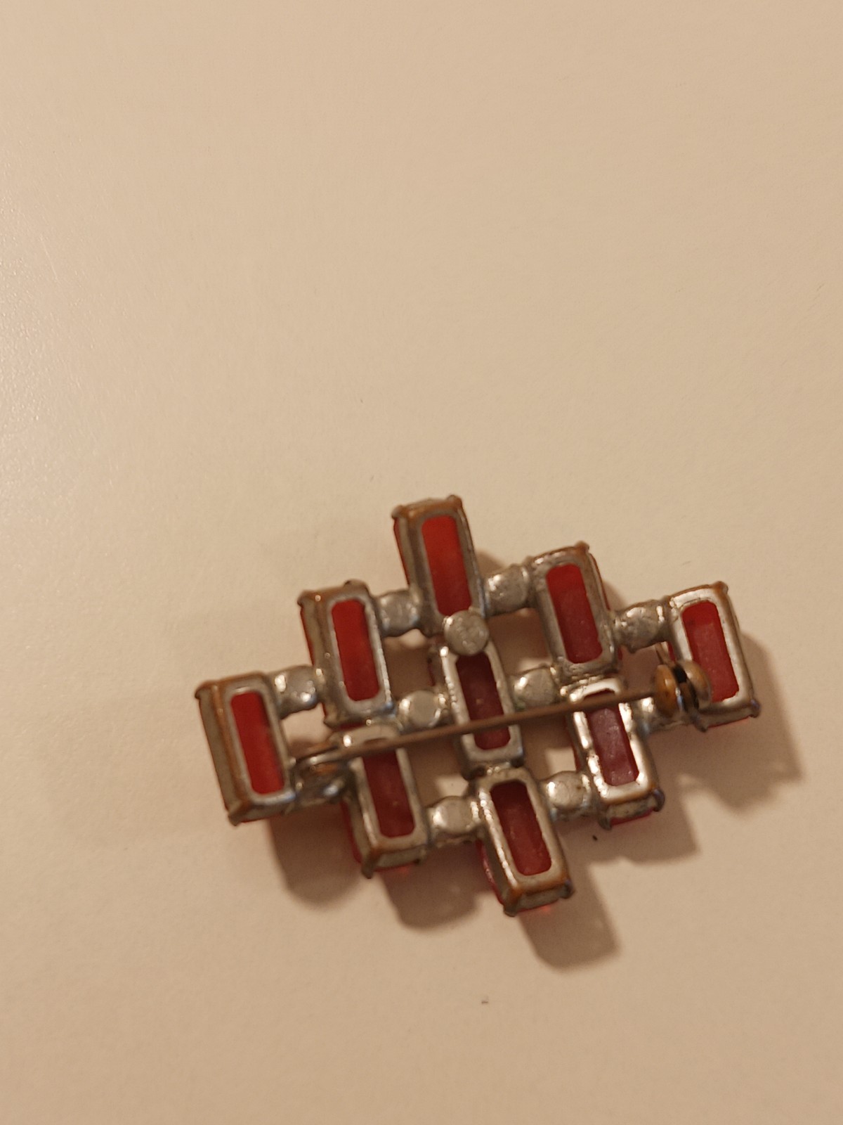 Vintage Art Deco Red Carnelian Agate Brooch Pin Rhinestone Silver Tone Grid Desi