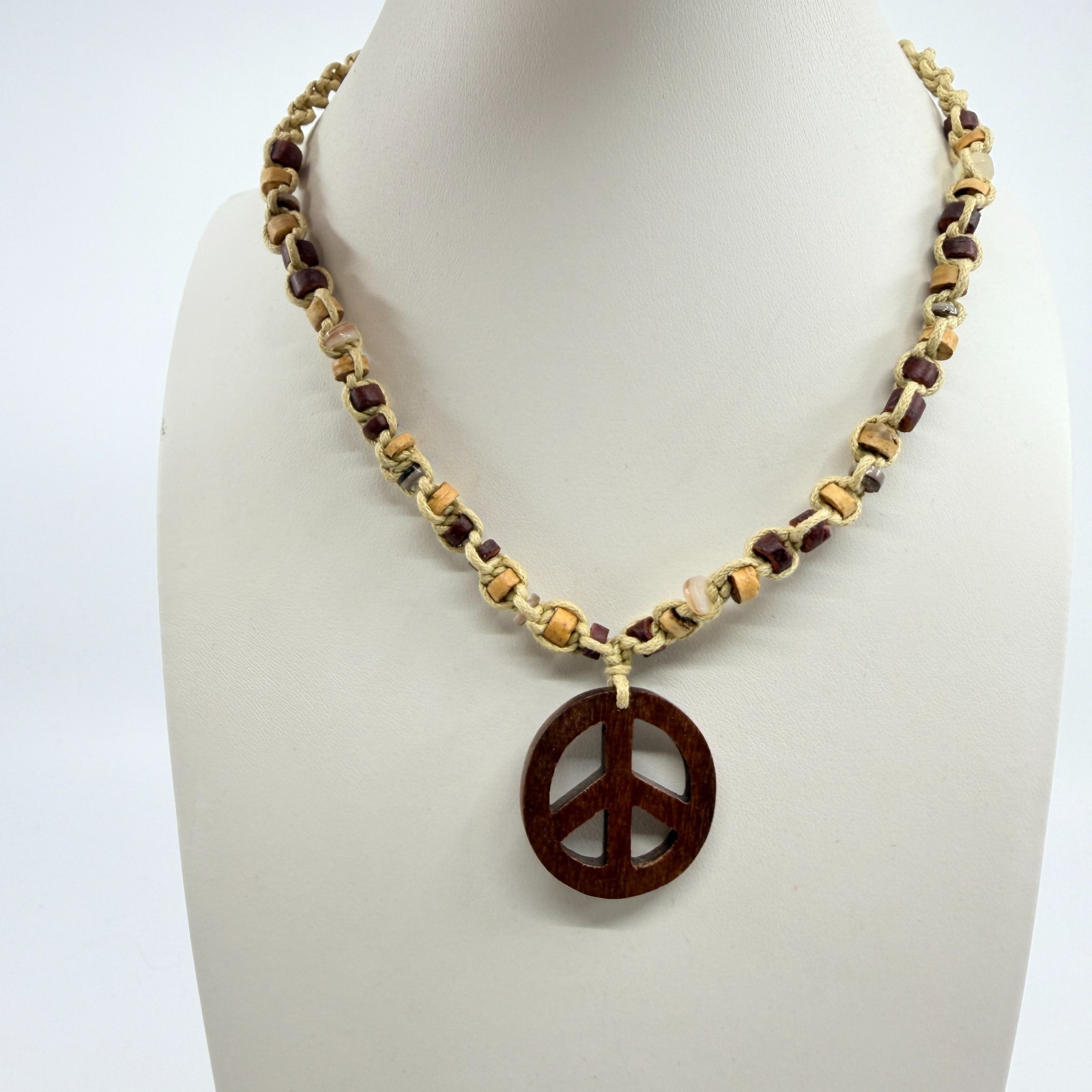 Vintage Y2K Boho Wood Peace Sign Pendant Macrame Hemp Beaded Choker Necklace