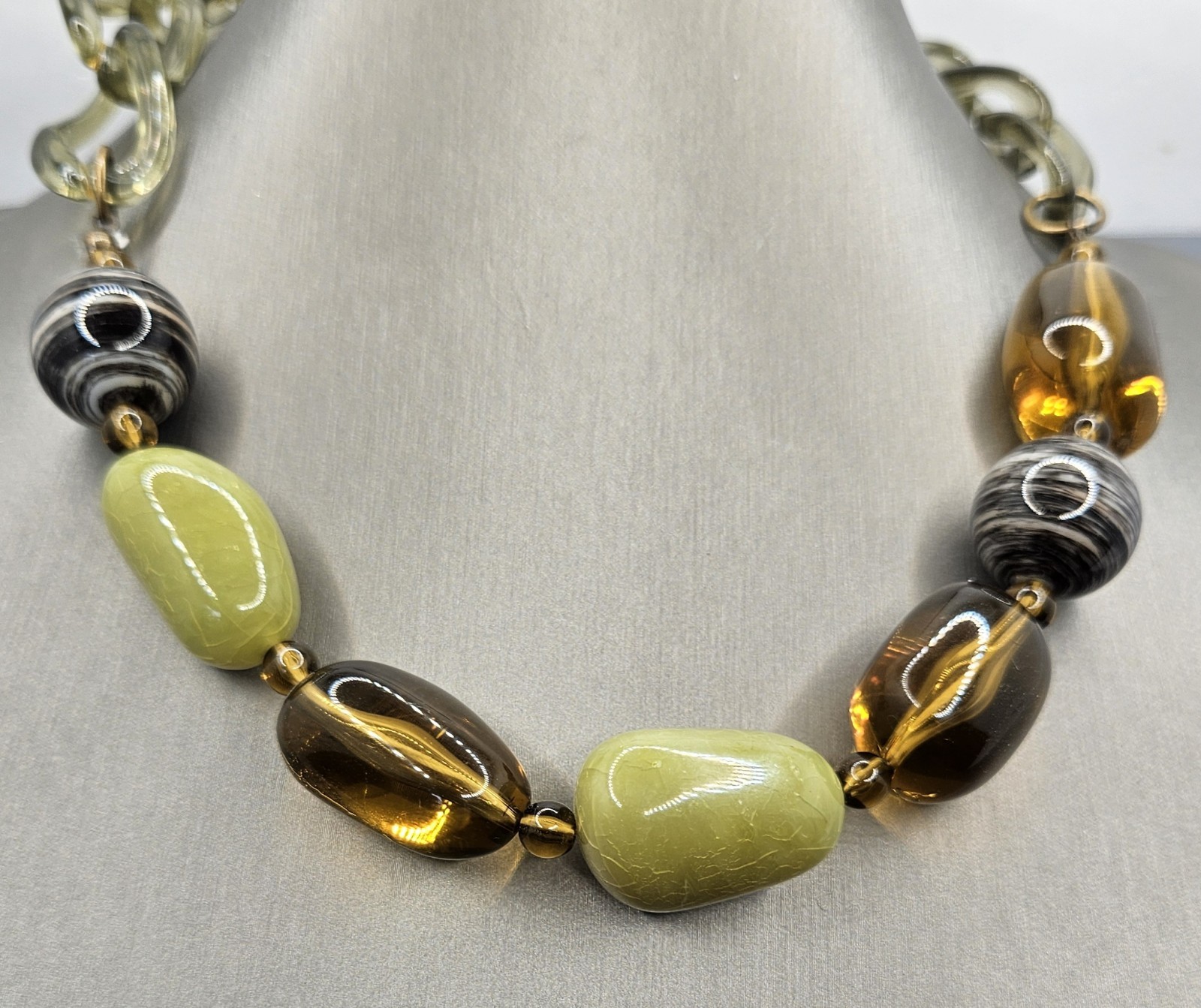 Lucite Links Chain Necklace Root Beer Glass Stone Acrylic Beaded Chunky Jewelry