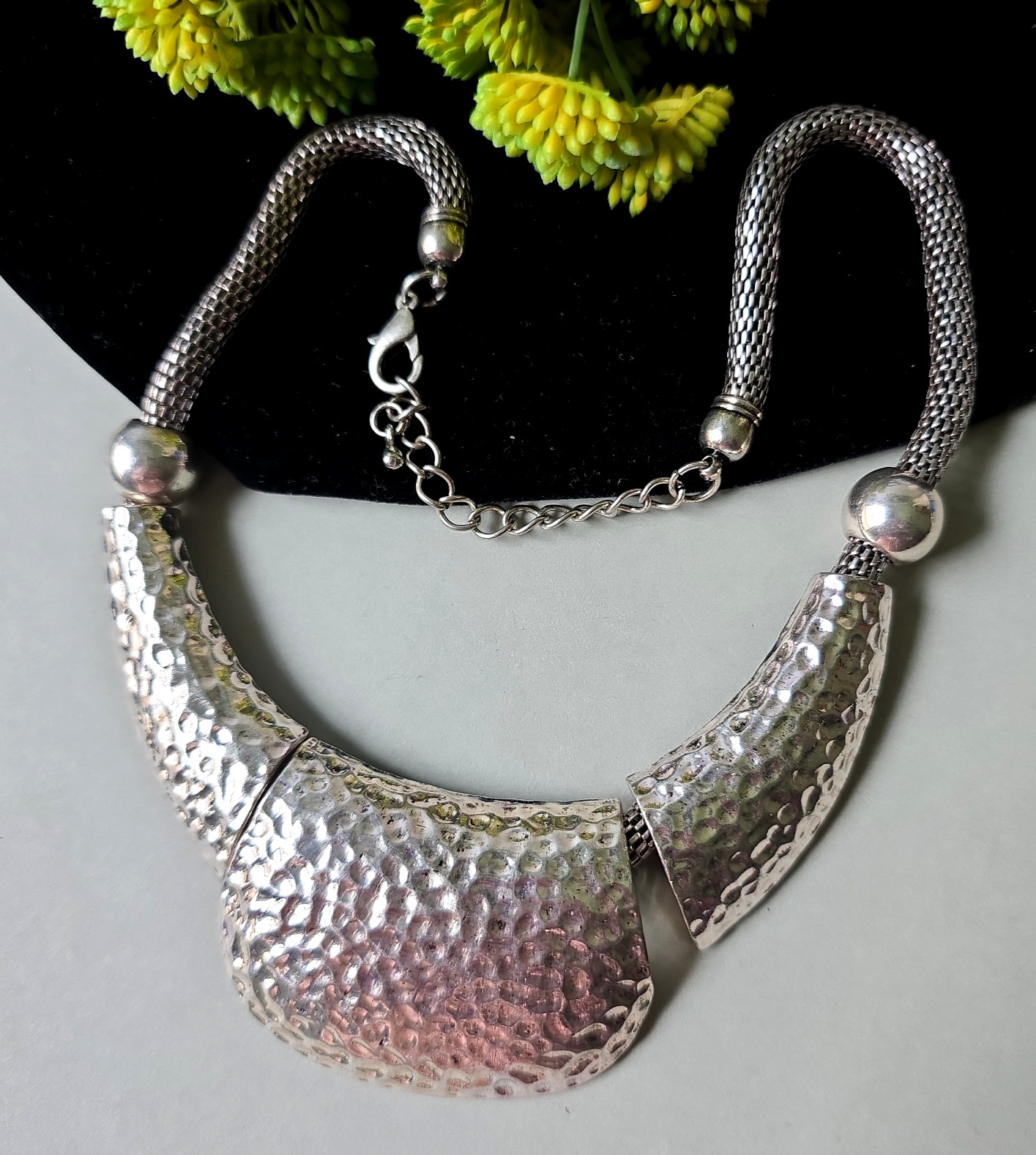 Vintage 90s Hammered Statements Mesh Chain Necklace 18″L