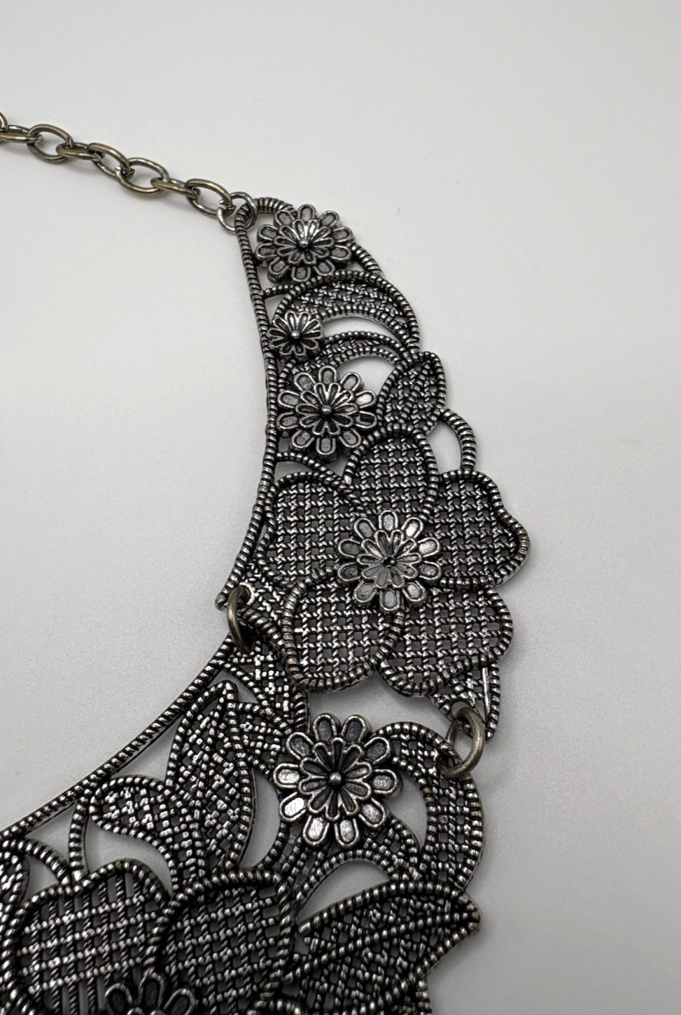 Silver Tone 10″ Vintage Adjustable Necklace & Clip On Earrings Glam Goth
