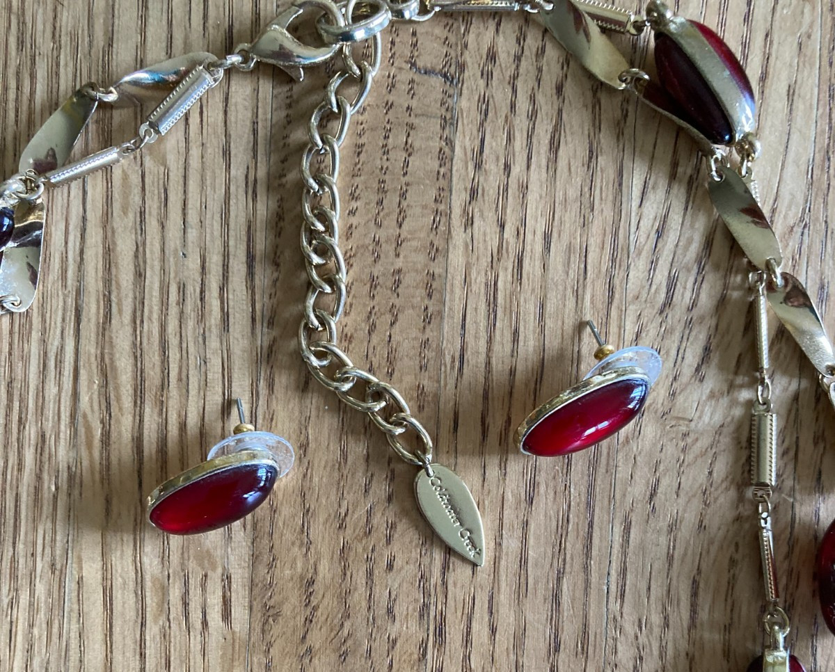 Coldwater Creek Gold Tone Red Cabochon Bead Double Strand Necklace Earrings Set