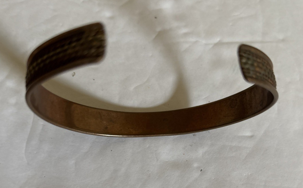 Vintage Metal COPPER South Western Cuff Bracelet 3″ Round