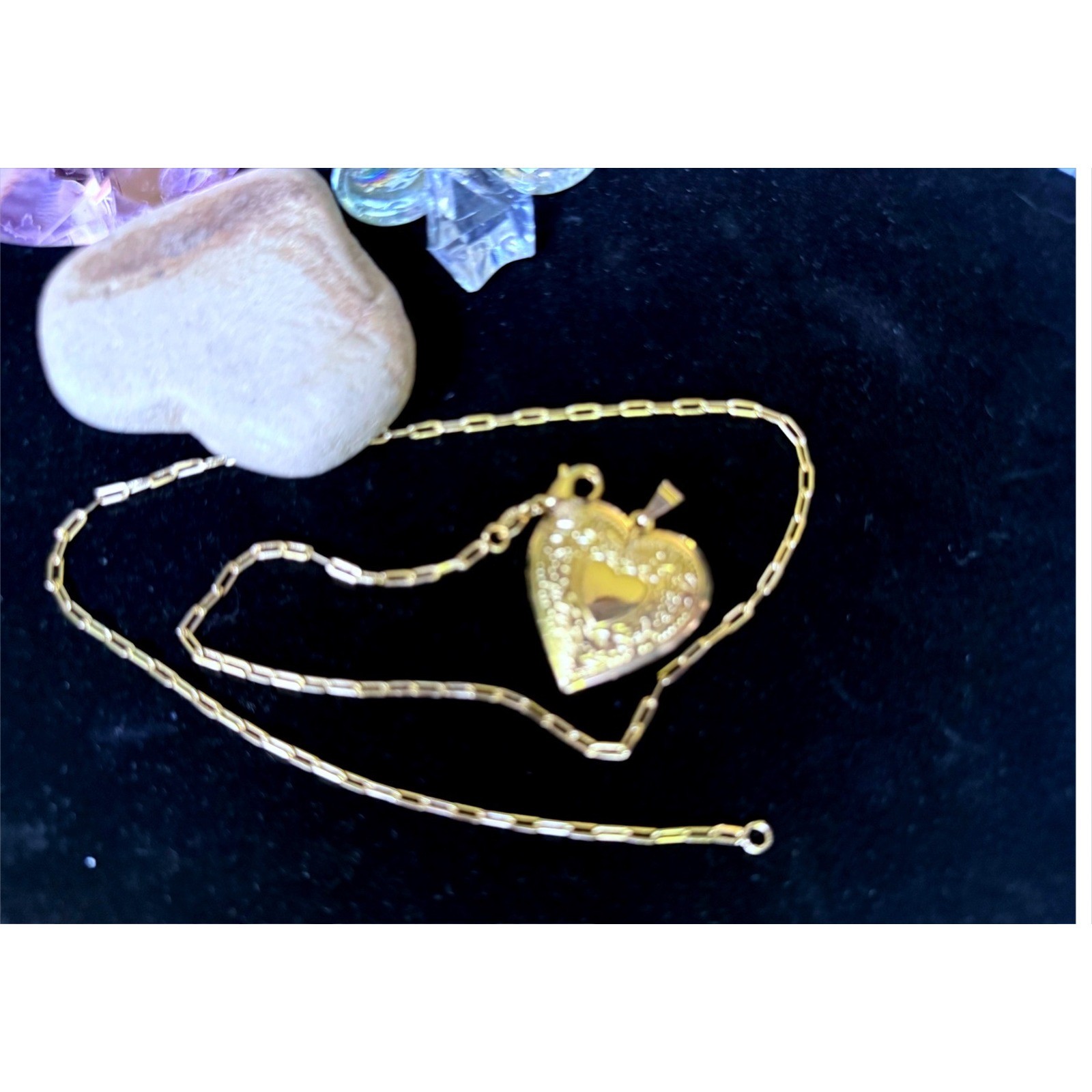 Gold Heart Locket Necklace | Classic Romantic Keepsake Pendant 18k Gold Filled
