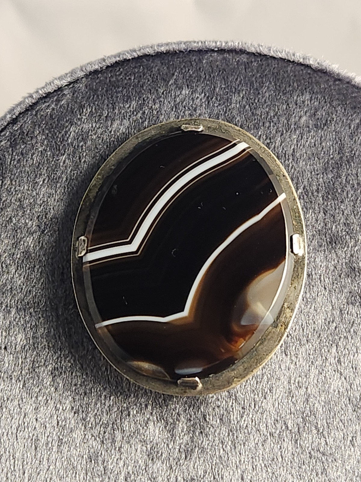 Antique Agate Metal Brooch Pin