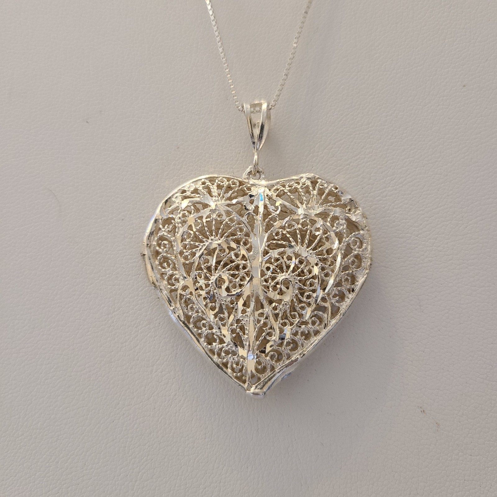 Vtg Sterling Silver Puff Large HEART NECKLACE 32″ Chain 14gm Filigree