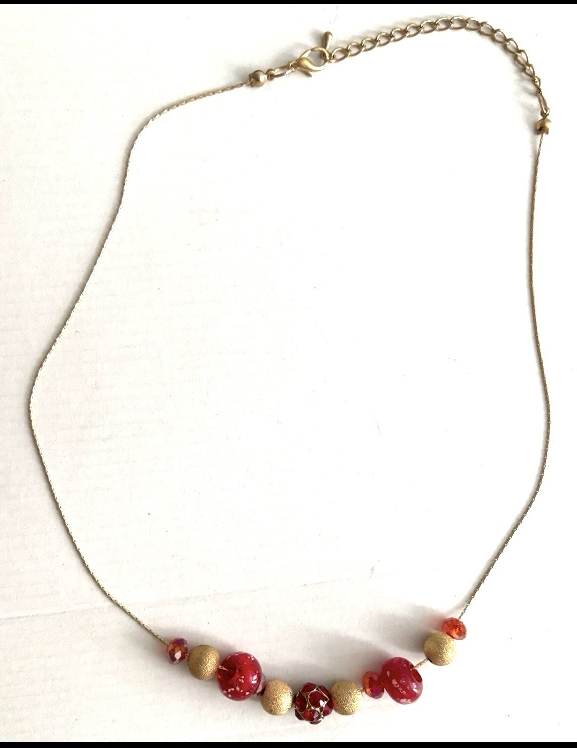 FREE SHIP Pretty NECKLACE w. Red & Goldtone beads on Goldtone chain. 21″.