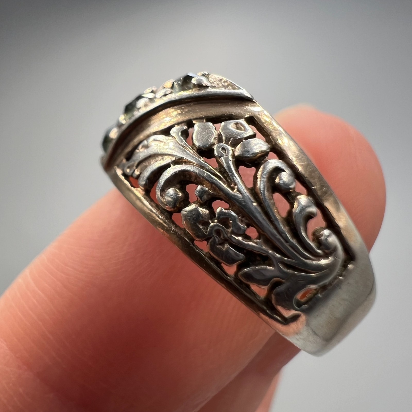 Vintage Soviet Silver 875 Ring with Green Stones Floral Design Size 6.5